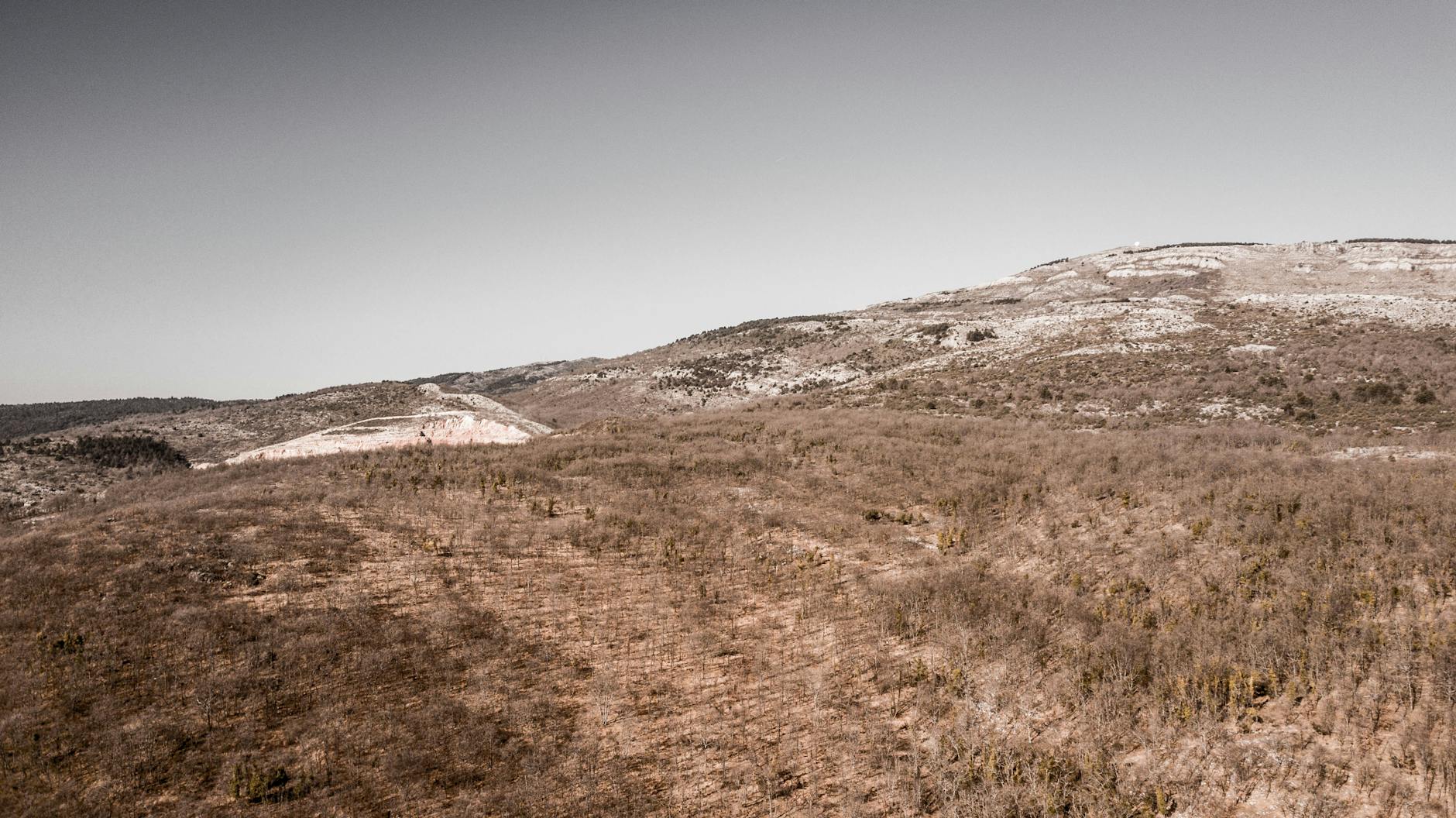 러시아 야만타우 산 지하 군사 시설